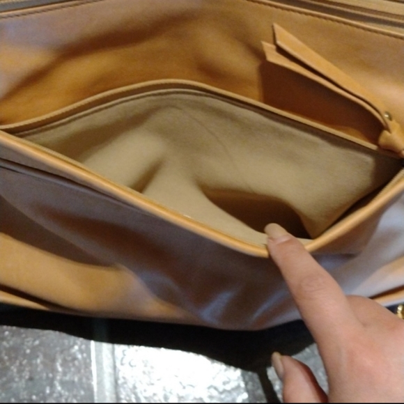 Derek alexander 2way beige Tan color crossbody and shoulder bag - Picture 2 of 14